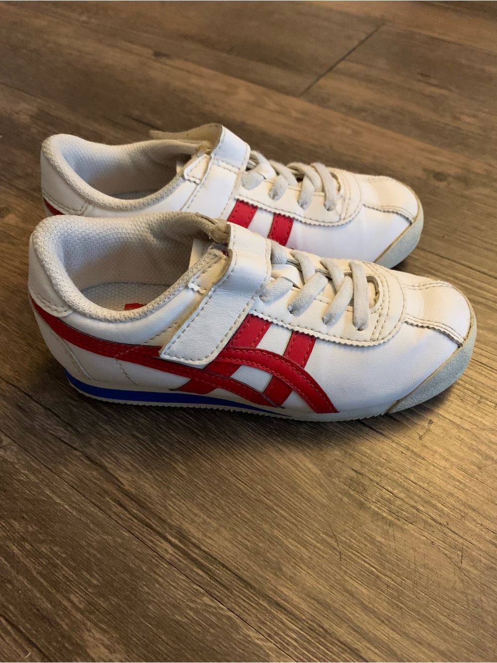 Onitsuka Tiger by Asics Kids White Sneakers with Red Stripes